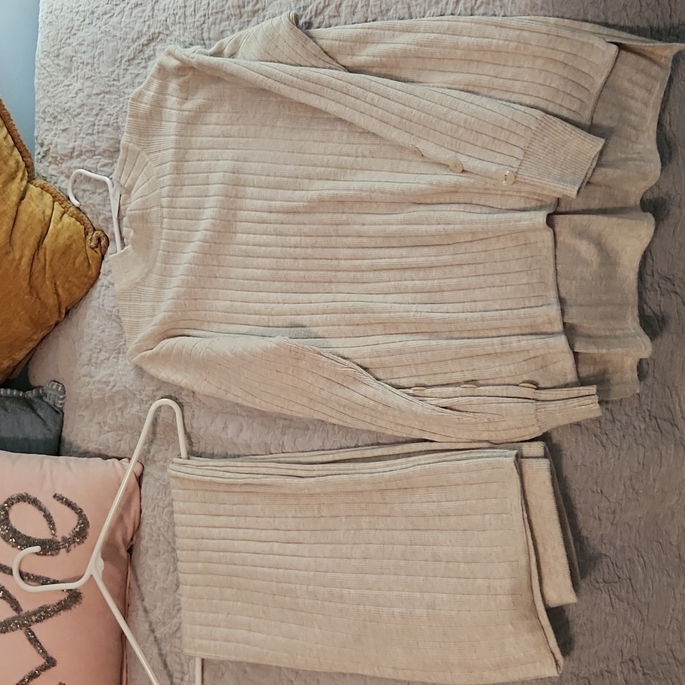 Milan Kiss Small Cream Ribbed Knit Sweater & Matching Slacks Like New Worn Once!